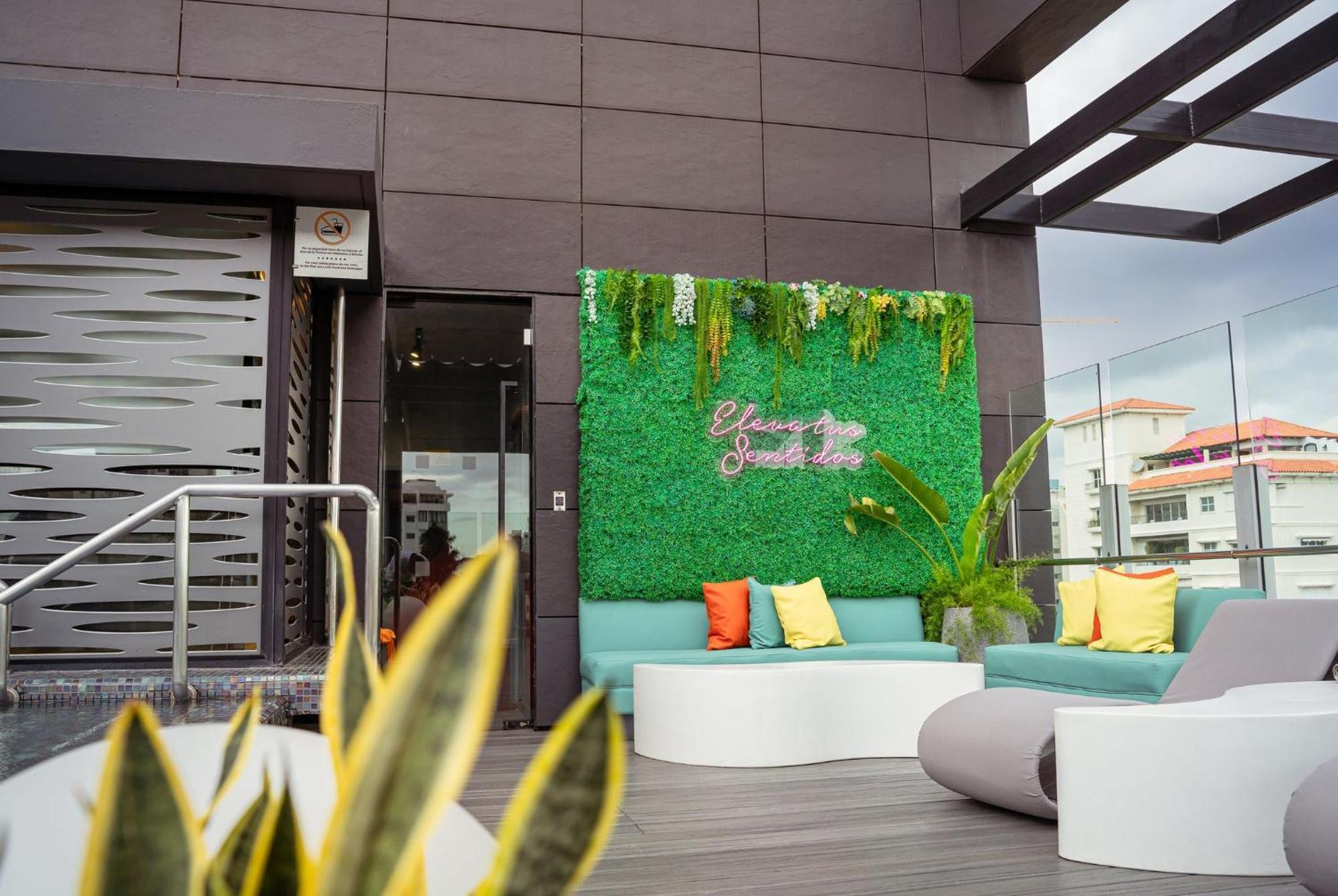 Holiday Inn Santo Domingo By Ihg Экстерьер фото Rooftop of the hotel